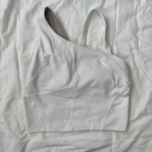 Lululemon White Asymmetrical Crop Top Size 6
